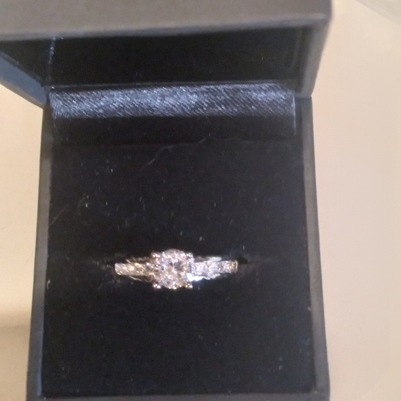 ⚘Sz 6 ONLY 925 S/S Square Triple A CZ Engagement Style Ring 😲 - Picture 3 of 16